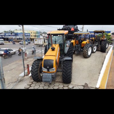 LOTE 232 – TRATOR VALTRA BH165
