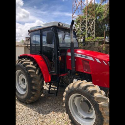 TRATOR MF 4709 4X4 – CABINADO
