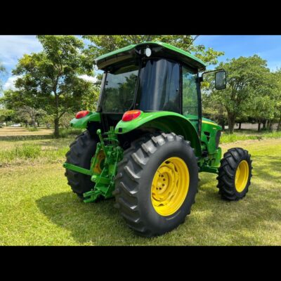 TRATOR JOHN DEERE 5085E 4X4