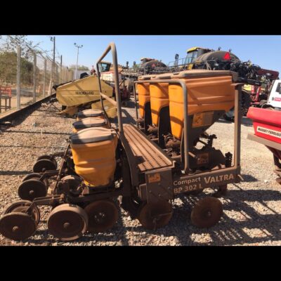 PLANTADEIRA VALTRA BP302 3X50