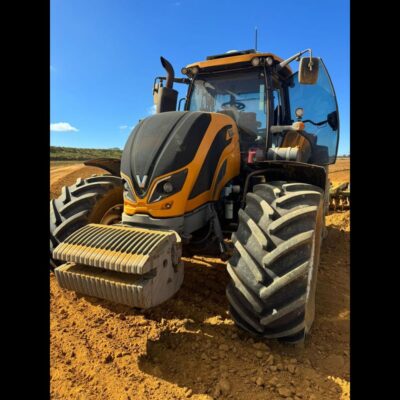 TRATOR VALTRA T 230 4X4 – CABINADO