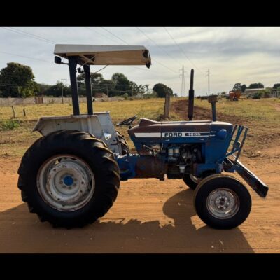 TRATOR FORD 4600