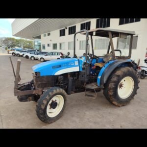 TRATOR NEW HOLLAND TT 3880 4X4 - PLATAFORMADO