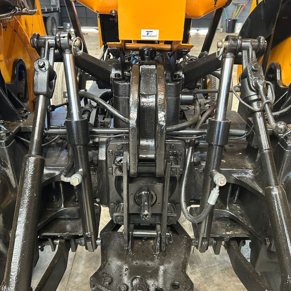 Trator Valmet 785 4x2 Ano 1996 - Imagem 5