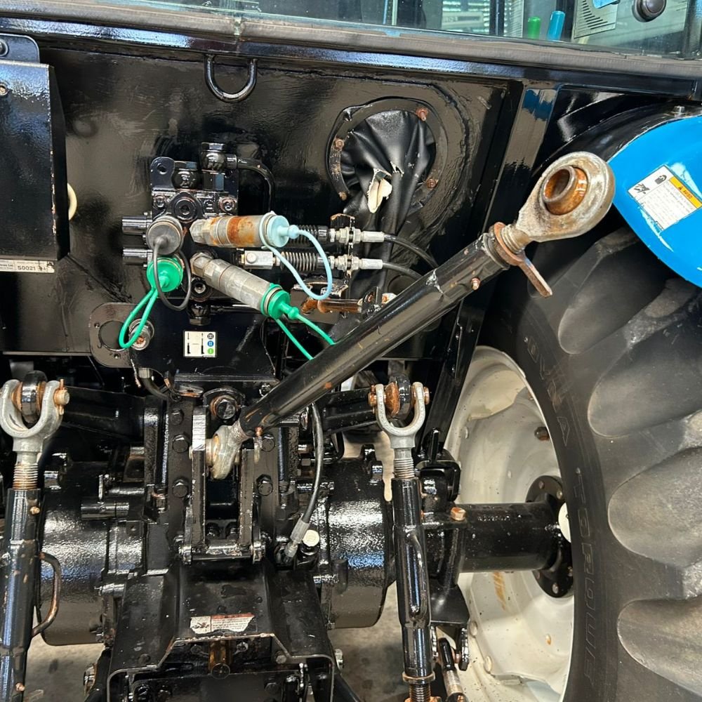 Trator LS Tractor U60 4x4 Ano 2020/2021 - Imagem 8