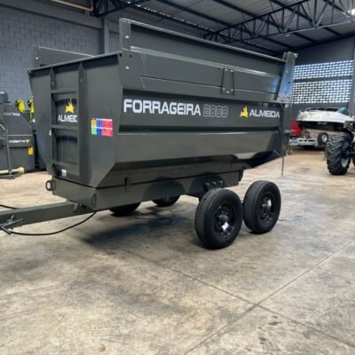 Carreta Almeida Forrageira 8000 eixo tandem