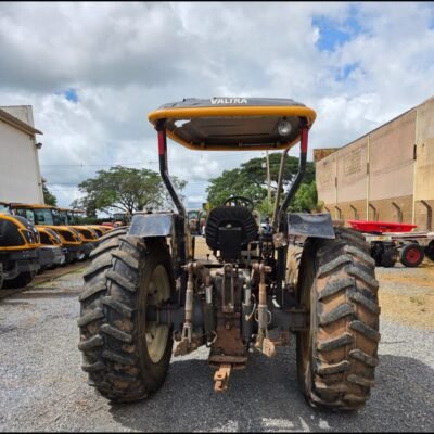 TRATOR VALTRA A 850 4X4 – PLATAFORMADO