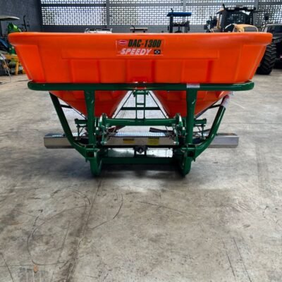 Semeadeira Adubadeira e Calcareadeira dupla Cremasco DAC 1300 Speedy